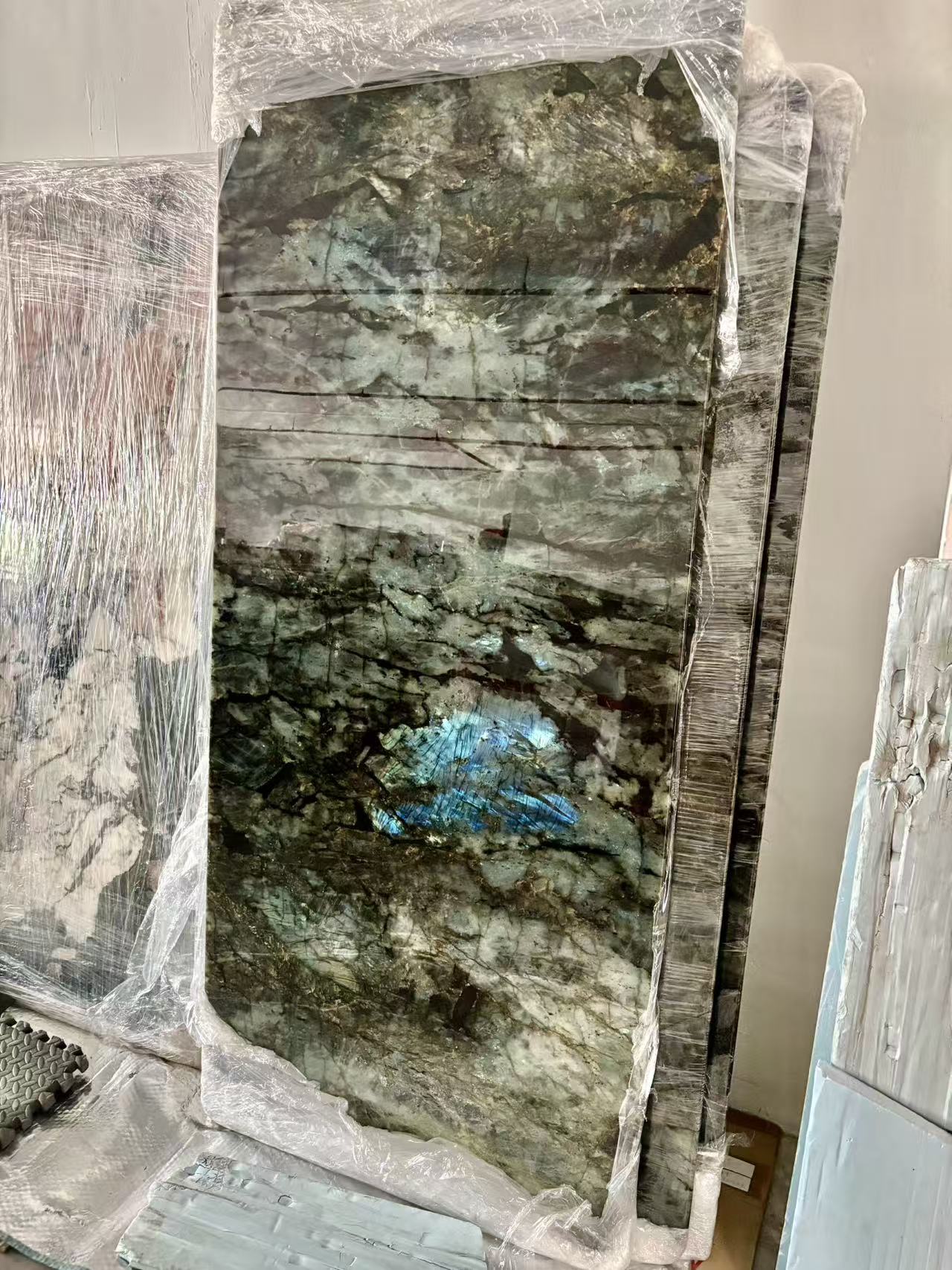 FINAL SALE! 2m Natural Brazilian Labradorite Marble "In Stock With Most Selections In Singapore" From Brazil Customization For Dining Coffee Side Table Feature Wall Granite Stone Real Marble - Blue Emerald App