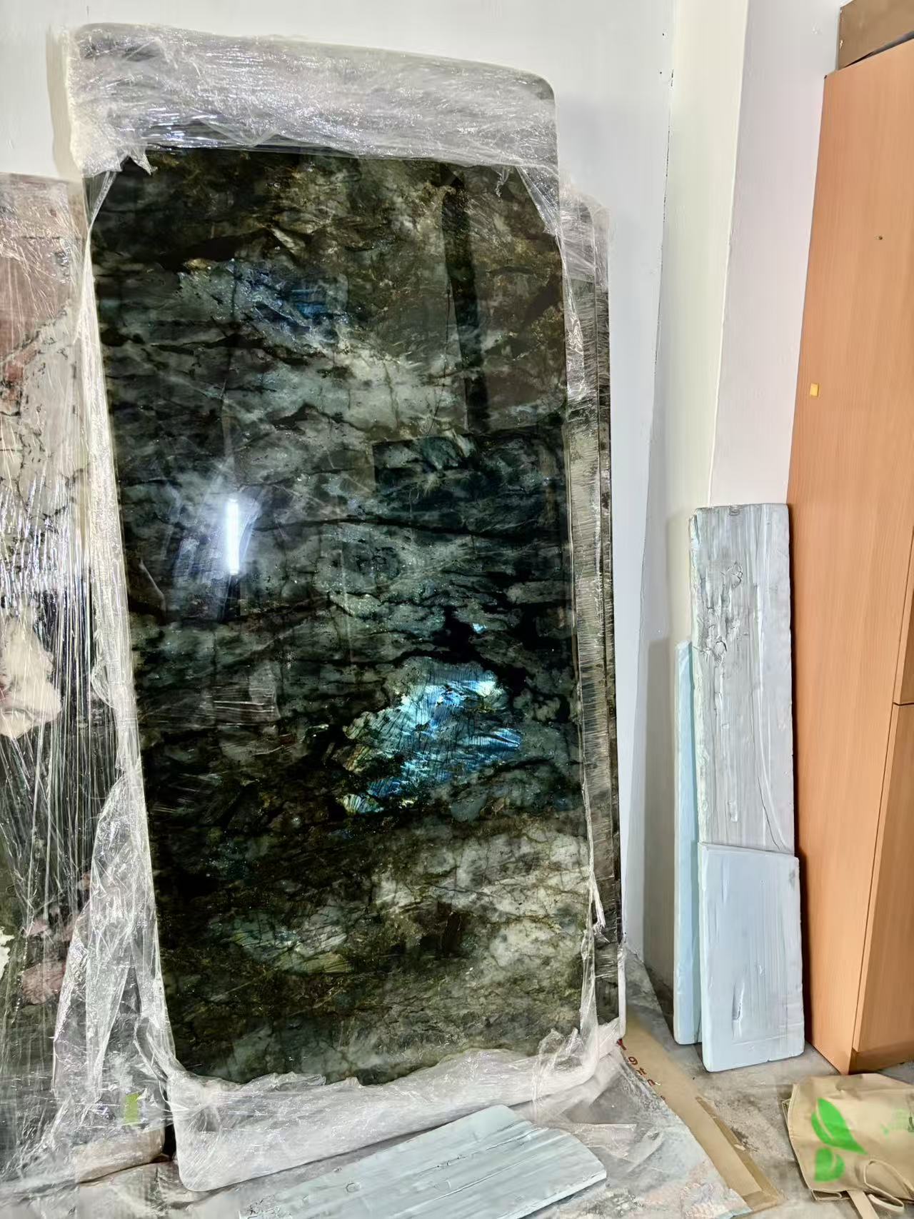 FINAL SALE! 2m Natural Brazilian Labradorite Marble "In Stock With Most Selections In Singapore" From Brazil Customization For Dining Coffee Side Table Feature Wall Granite Stone Real Marble - Blue Emerald App